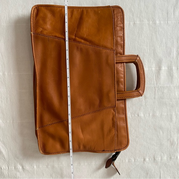 Vintage Classic Tan Leather Briefcase - Picture 10 of 11